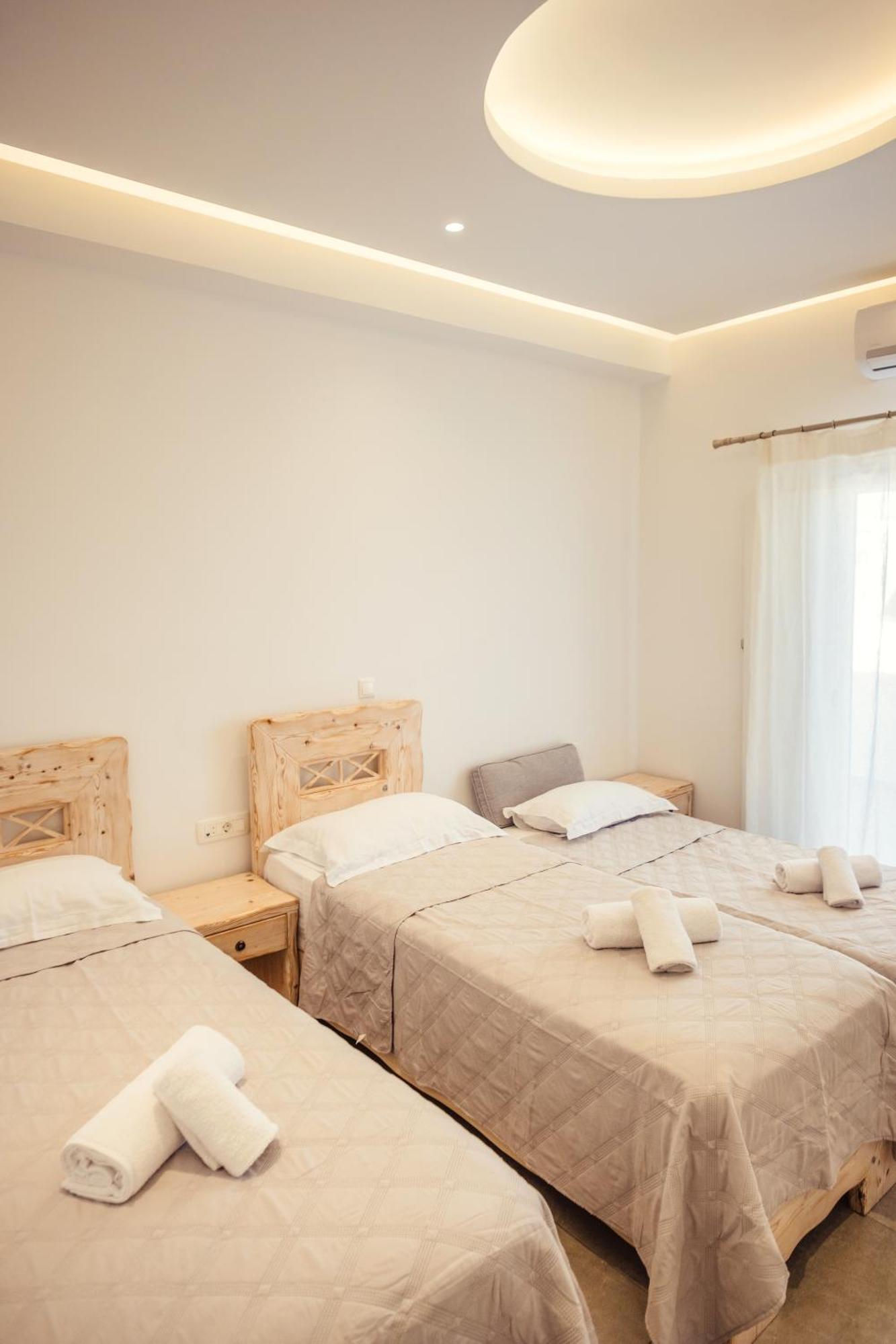 Cyclades Hotel Karterados (Santorini)